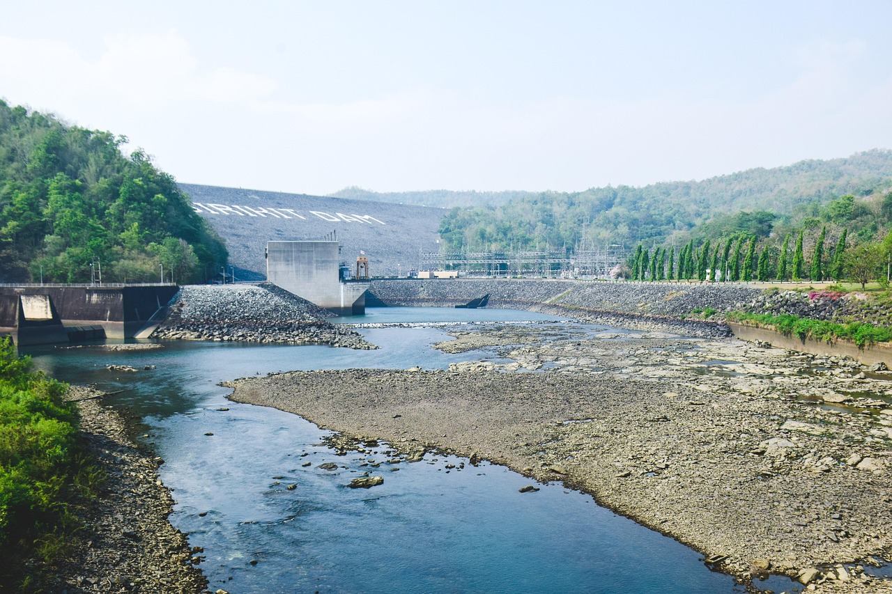 脊柱管狭窄症の症状とは？間欠性跛行の特徴と治療法